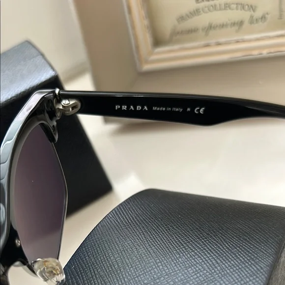 Prada Black Sunglasses - Picture 3 of 4